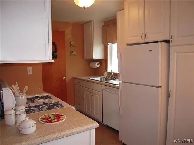 75 Susan Lane, Cheektowaga, New York 14225, Cheektowaga, New York 14225, 3 Bedrooms Bedrooms, 7 Rooms Rooms,1 BathroomBathrooms,Residential,Closed,75 Susan Lane, Cheektowaga, New York 14225,0,B1615507