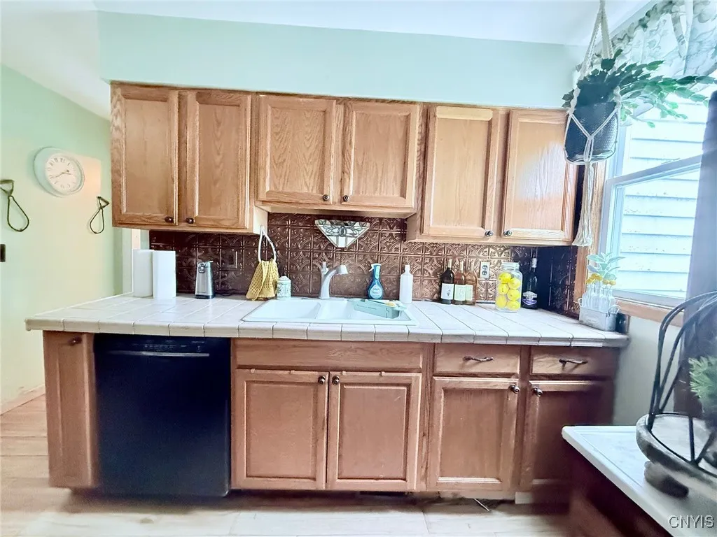19 Elm Avenue, Homer, New York 13077, Homer, New York 13077, 3 Bedrooms Bedrooms, 12 Rooms Rooms,2 BathroomsBathrooms,Residential,Closed,19 Elm Avenue, Homer, New York 13077,S1615618