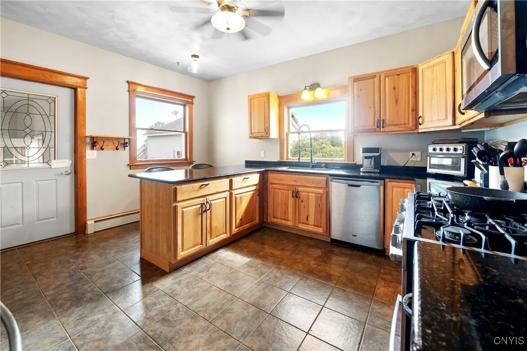 607 Shackelton Point Road, Sullivan, New York 1303, Sullivan, New York 13030, 4 Bedrooms Bedrooms, 14 Rooms Rooms,3 BathroomsBathrooms,Residential,Closed,607 Shackelton Point Road, Sullivan, New York 1303,0,S1615294