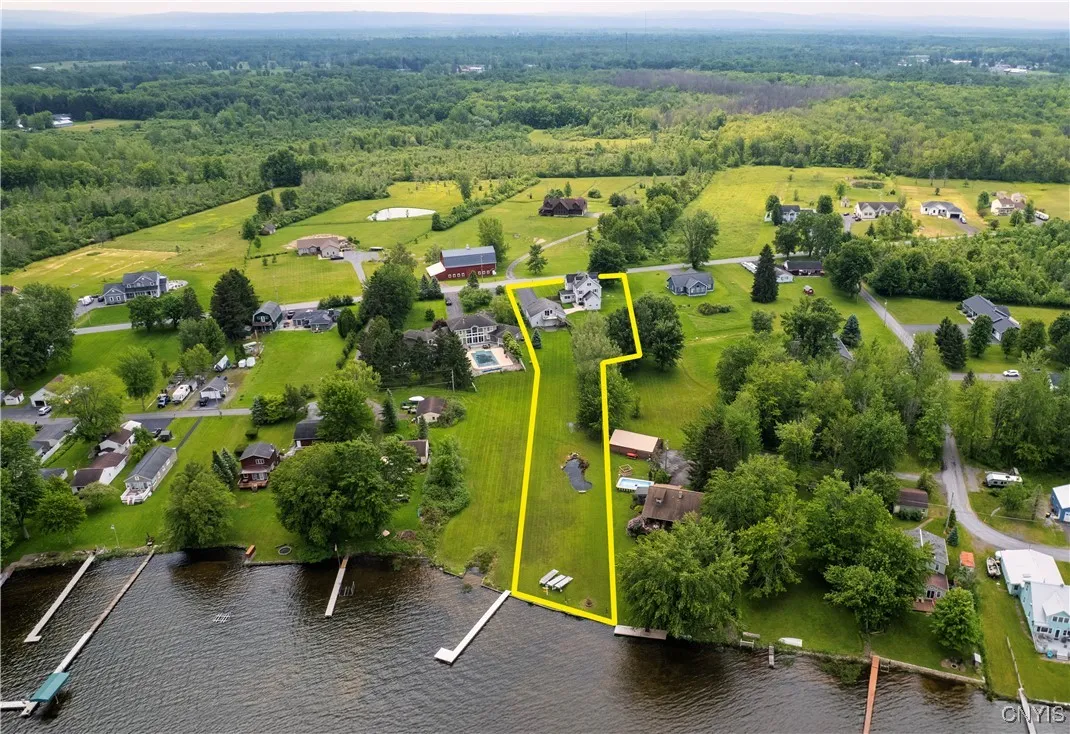 Lot Lines are Approximate.