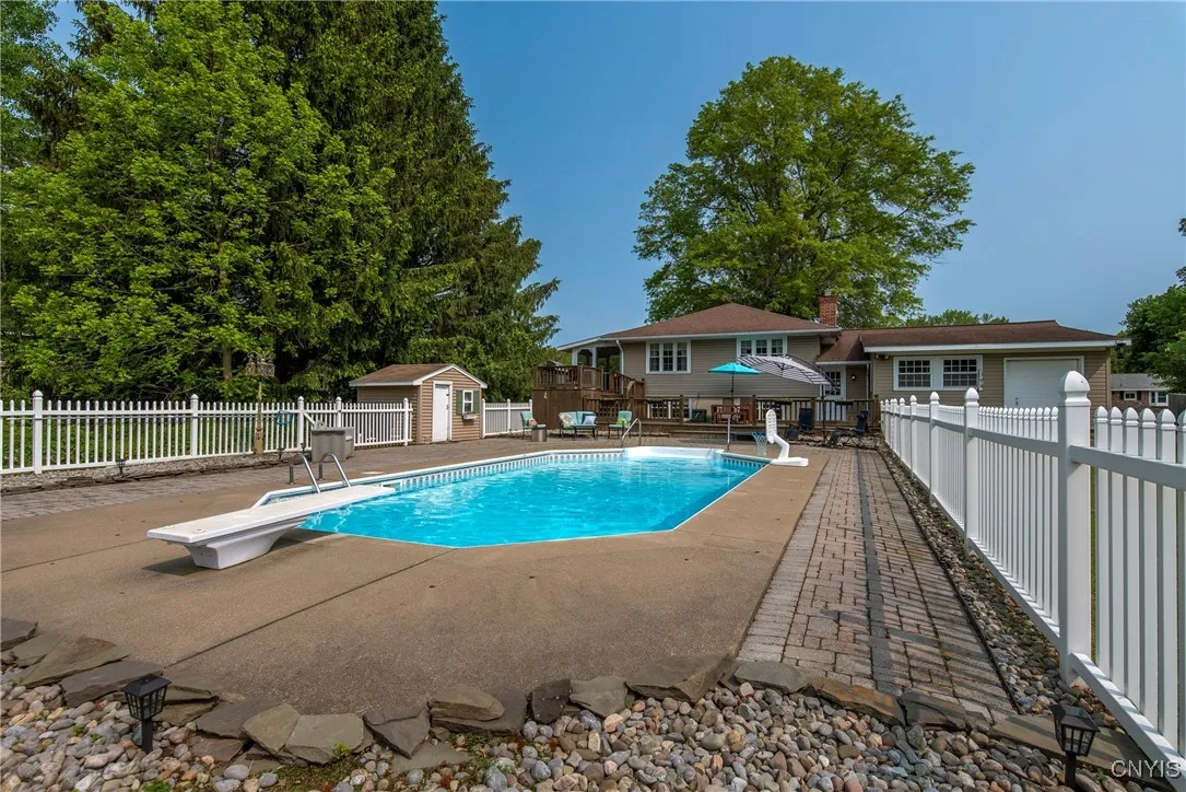 8272 Northgate Drive, Rome-outside, New York 13440, Rome, New York 13440, 4 Bedrooms Bedrooms, 10 Rooms Rooms,2 BathroomsBathrooms,Residential,Closed,8272 Northgate Drive, Rome-outside, New York 13440,S1613359