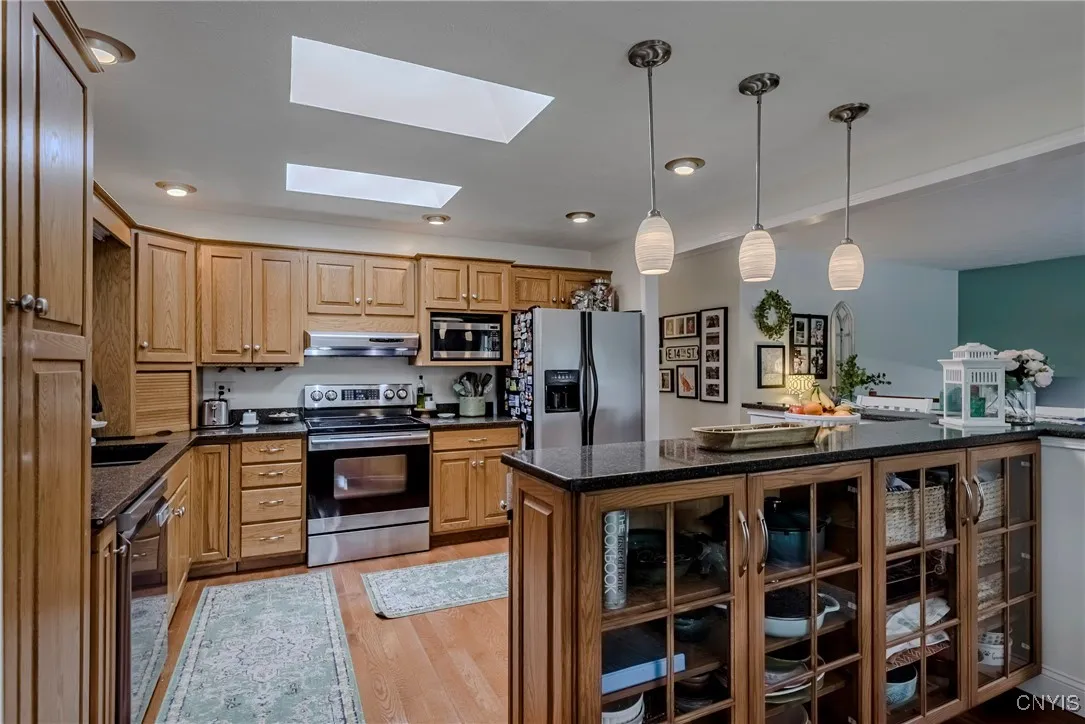 8272 Northgate Drive, Rome-outside, New York 13440, Rome, New York 13440, 4 Bedrooms Bedrooms, 10 Rooms Rooms,2 BathroomsBathrooms,Residential,Closed,8272 Northgate Drive, Rome-outside, New York 13440,S1613359