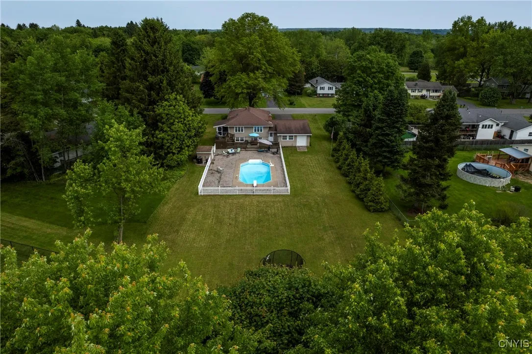 8272 Northgate Drive, Rome-outside, New York 13440, Rome, New York 13440, 4 Bedrooms Bedrooms, 10 Rooms Rooms,2 BathroomsBathrooms,Residential,Closed,8272 Northgate Drive, Rome-outside, New York 13440,S1613359
