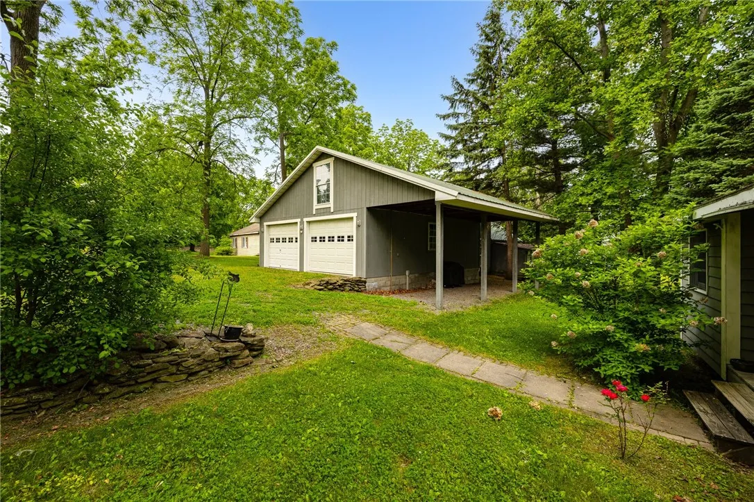 3554 State Route 364, Canandaigua-town, New York 1, Canandaigua Town, New York 14424, 4 Bedrooms Bedrooms, 6 Rooms Rooms,1 BathroomBathrooms,Residential,Closed,3554 State Route 364, Canandaigua-town, New York 1,R1613722