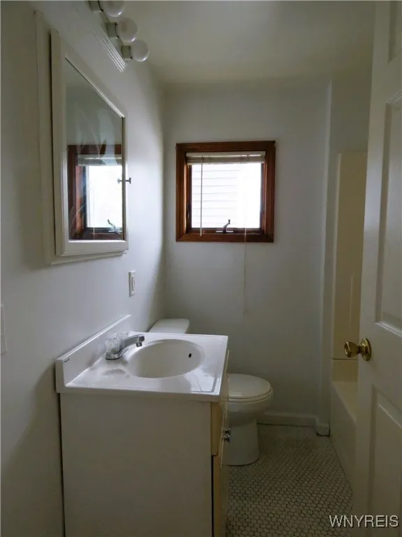 2nd Fl. Bathroom