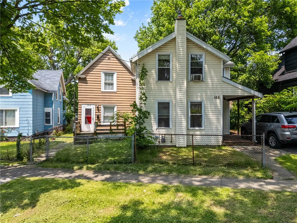 102 Cottage Street, Rochester, New York 14608, Rochester, New York 14608, 2 Bedrooms Bedrooms, 5 Rooms Rooms,1 BathroomBathrooms,Residential,For Sale,102 Cottage Street, Rochester, New York 14608,R1615099