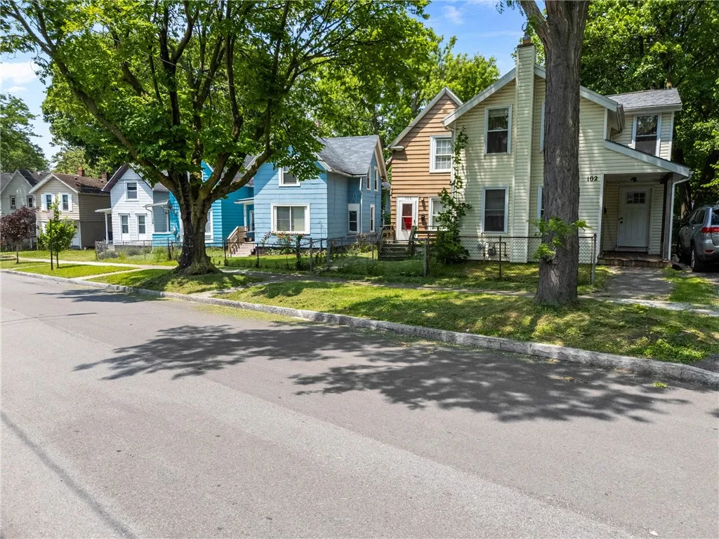 120 Cottage Street, Rochester, New York 14608, Rochester, New York 14608, 3 Bedrooms Bedrooms, 7 Rooms Rooms,1 BathroomBathrooms,Residential,For Sale,120 Cottage Street, Rochester, New York 14608,R1615371