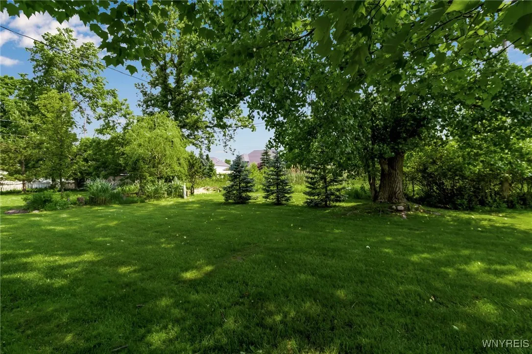 535 Bauman Road, Amherst, New York 14221, Amherst, New York 14221, 4 Bedrooms Bedrooms, 8 Rooms Rooms,1 BathroomBathrooms,Residential,For Sale,535 Bauman Road, Amherst, New York 14221,0,B1613527