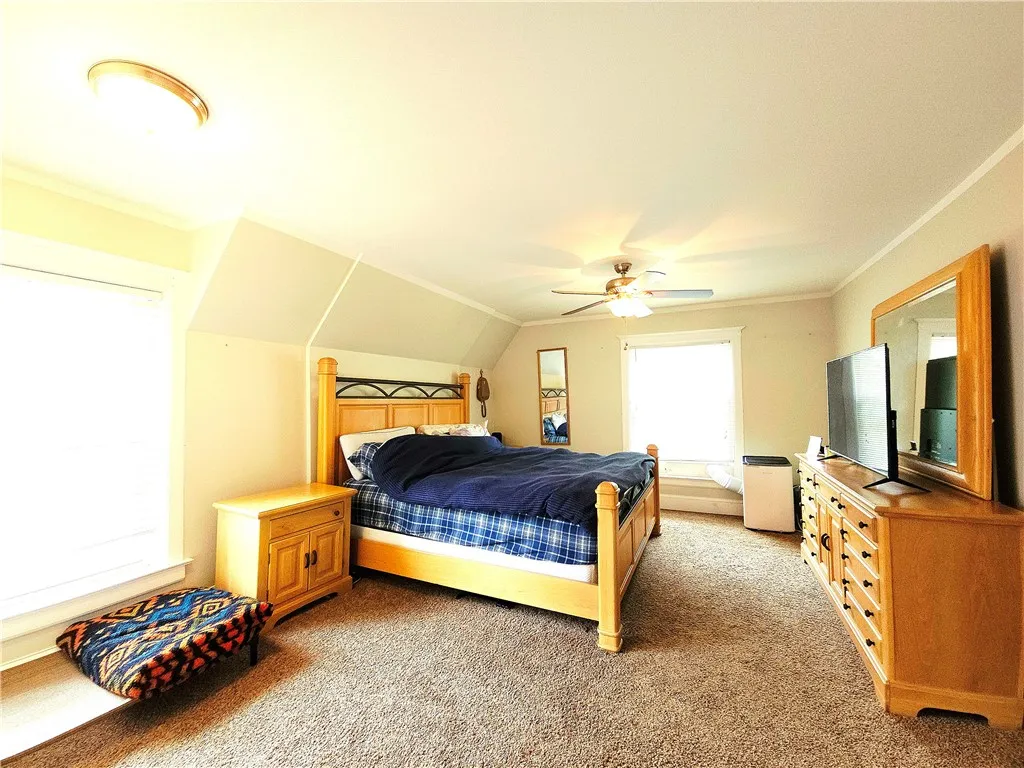 409-411 Hoffman Street, Elmira-city, New York 1490, Elmira City, New York 14905, 4 Bedrooms Bedrooms, ,2 BathroomsBathrooms,Residential,Closed,409-411 Hoffman Street, Elmira-city, New York 1490,0,R1611559