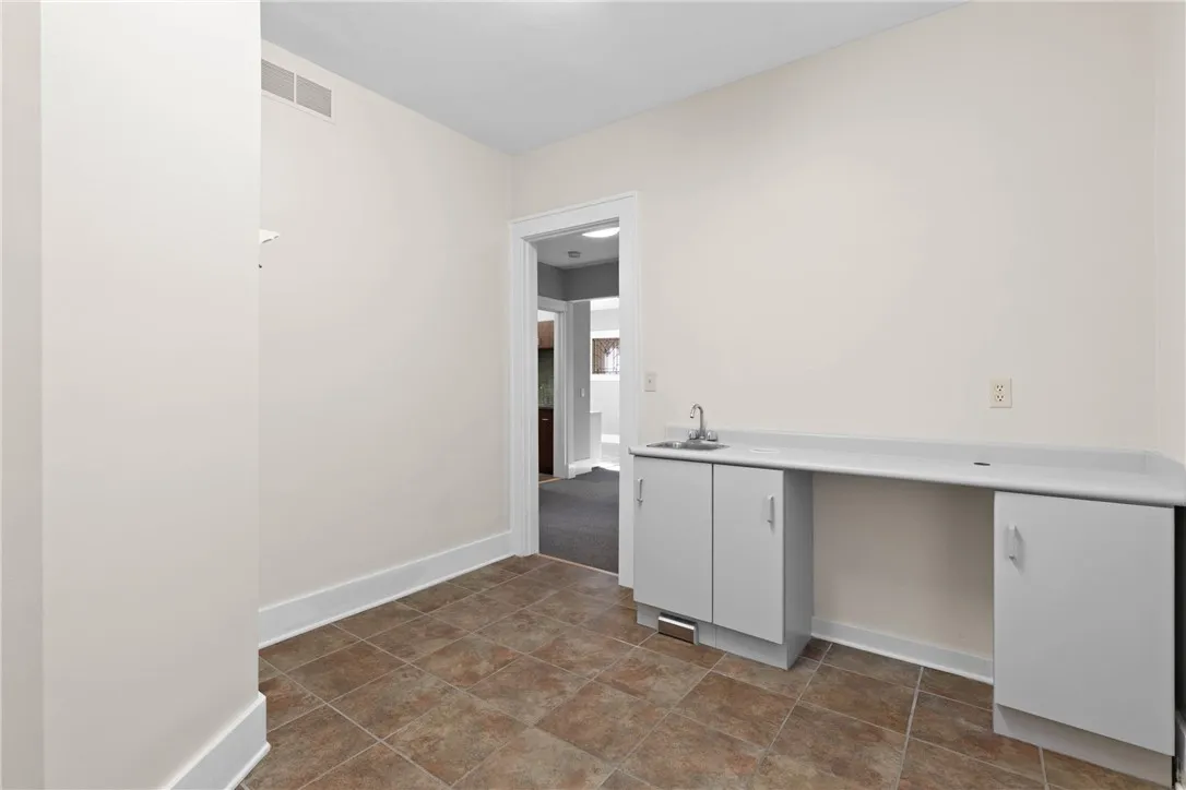 62 Empire Boulevard, Irondequoit, New York 14609, Irondequoit, New York 14609, ,Commercial Sale,For Sale,62 Empire Boulevard, Irondequoit, New York 14609,0,R1615504