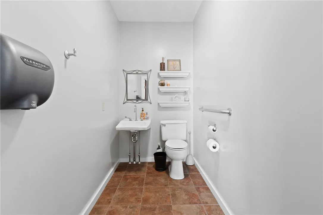 62 Empire Boulevard, Irondequoit, New York 14609, Irondequoit, New York 14609, ,Commercial Sale,For Sale,62 Empire Boulevard, Irondequoit, New York 14609,0,R1615504