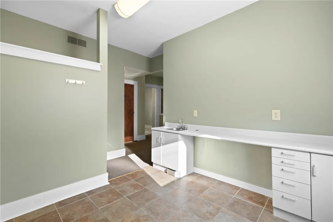 62 Empire Boulevard, Irondequoit, New York 14609, Irondequoit, New York 14609, ,Commercial Sale,For Sale,62 Empire Boulevard, Irondequoit, New York 14609,0,R1615504