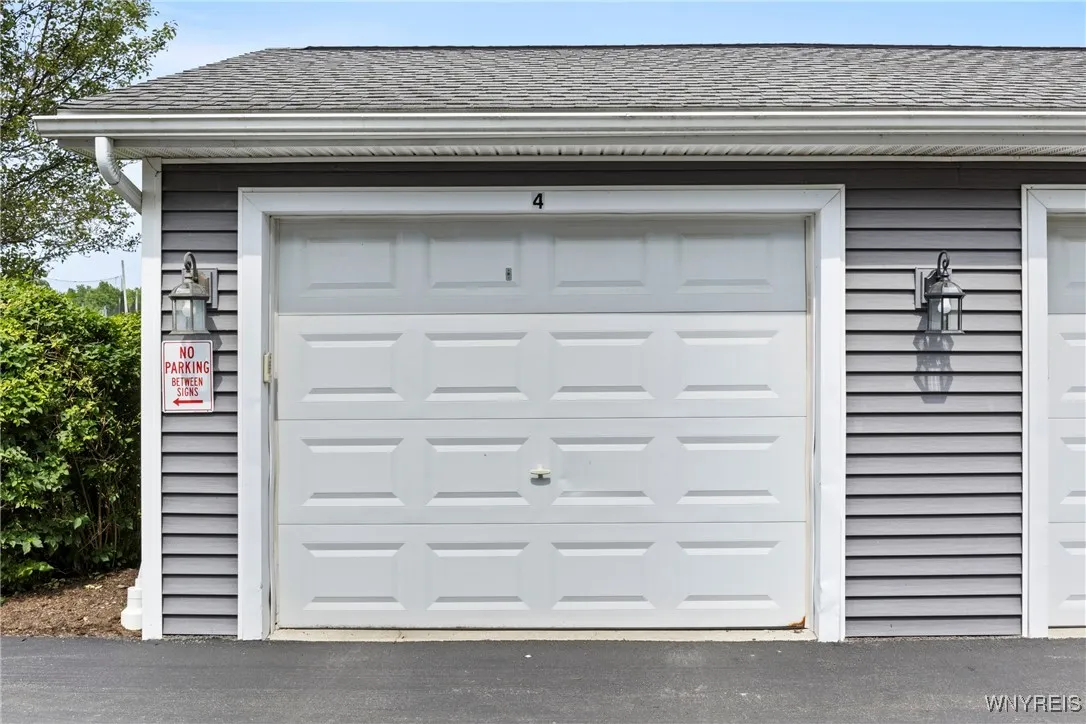 20 Dann Road D, Amherst, New York 14051, Amherst, New York 14051, 2 Bedrooms Bedrooms, 5 Rooms Rooms,2 BathroomsBathrooms,Residential,Closed,20 Dann Road D, Amherst, New York 14051,B1615566