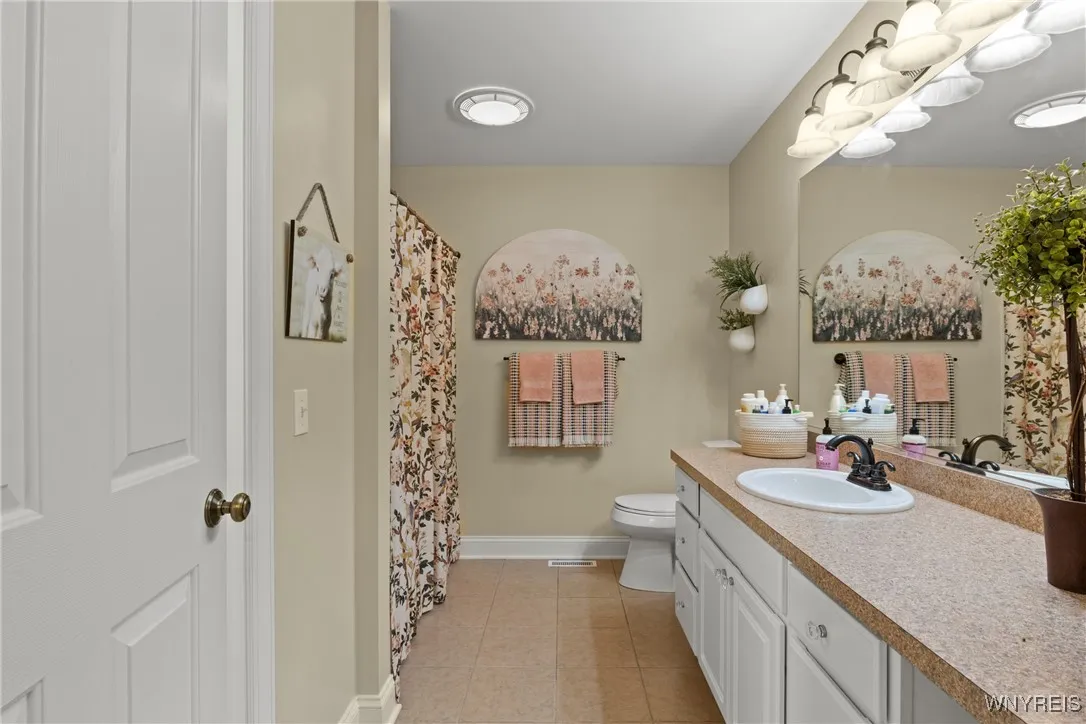 20 Dann Road D, Amherst, New York 14051, Amherst, New York 14051, 2 Bedrooms Bedrooms, 5 Rooms Rooms,2 BathroomsBathrooms,Residential,Closed,20 Dann Road D, Amherst, New York 14051,B1615566