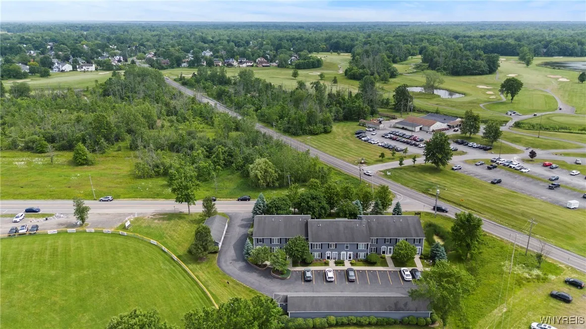 20 Dann Road D, Amherst, New York 14051, Amherst, New York 14051, 2 Bedrooms Bedrooms, 5 Rooms Rooms,2 BathroomsBathrooms,Residential,Closed,20 Dann Road D, Amherst, New York 14051,B1615566