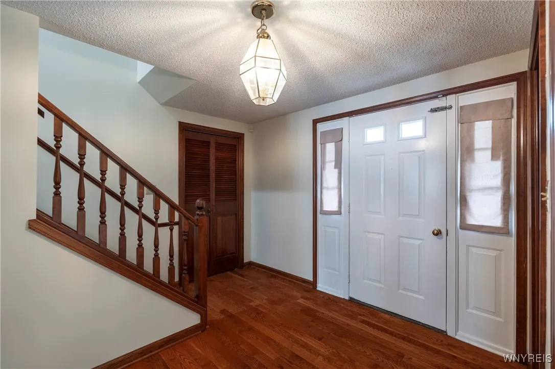 64 Bywater Drive, Amherst, New York 14068, Amherst, New York 14068, 4 Bedrooms Bedrooms, 8 Rooms Rooms,3 BathroomsBathrooms,Residential,Closed,64 Bywater Drive, Amherst, New York 14068,0,B1615744