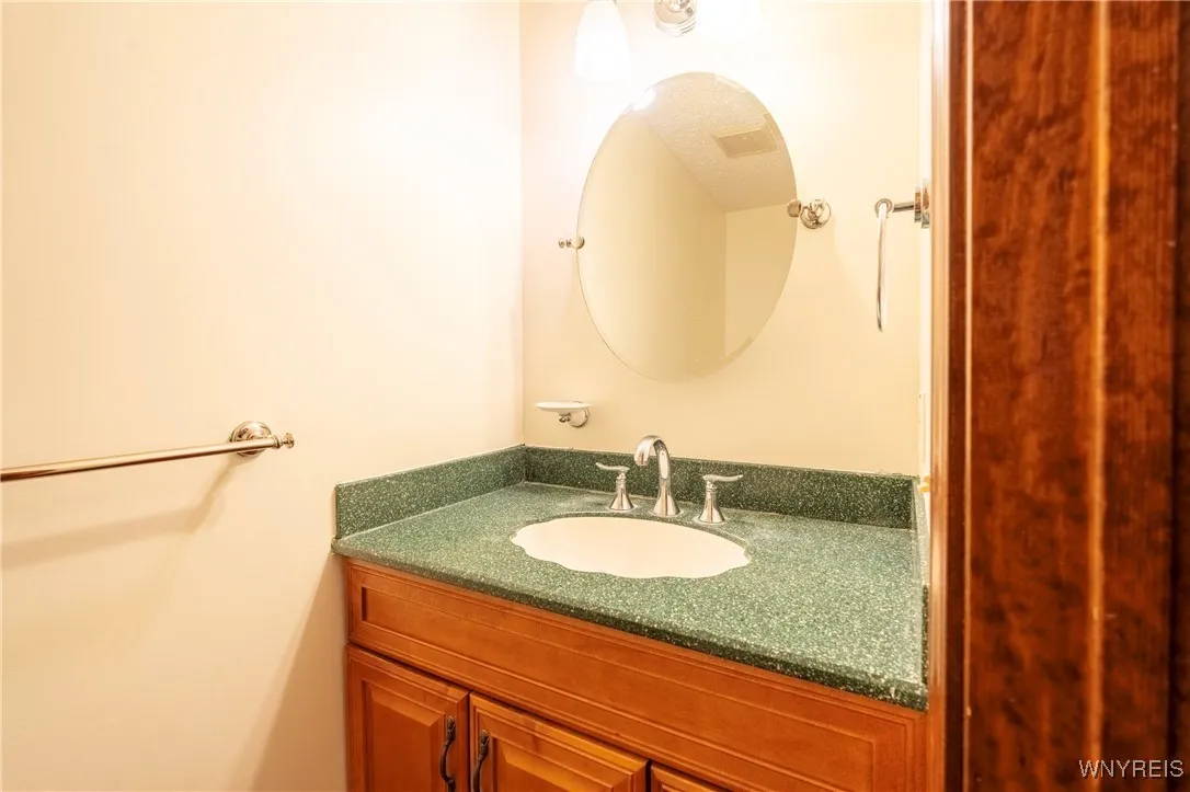 64 Bywater Drive, Amherst, New York 14068, Amherst, New York 14068, 4 Bedrooms Bedrooms, 8 Rooms Rooms,3 BathroomsBathrooms,Residential,Closed,64 Bywater Drive, Amherst, New York 14068,0,B1615744