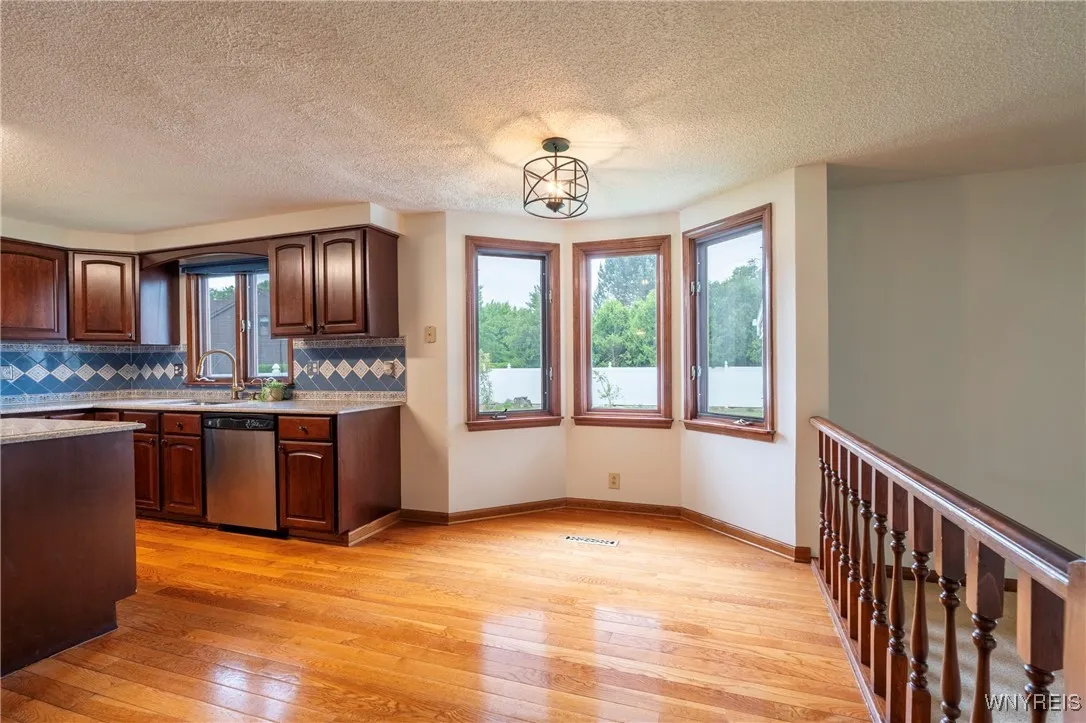 64 Bywater Drive, Amherst, New York 14068, Amherst, New York 14068, 4 Bedrooms Bedrooms, 8 Rooms Rooms,3 BathroomsBathrooms,Residential,Closed,64 Bywater Drive, Amherst, New York 14068,0,B1615744
