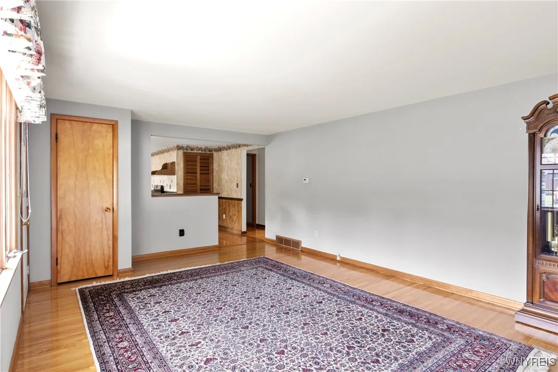 22 Carol Drive, West Seneca, New York 14224, West Seneca, New York 14224, 3 Bedrooms Bedrooms, 7 Rooms Rooms,2 BathroomsBathrooms,Residential,Closed,22 Carol Drive, West Seneca, New York 14224,B1615334