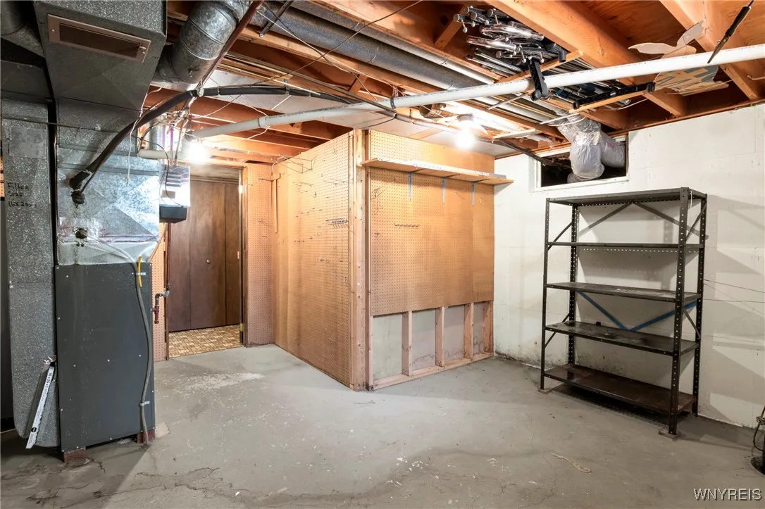 22 Carol Drive, West Seneca, New York 14224, West Seneca, New York 14224, 3 Bedrooms Bedrooms, 7 Rooms Rooms,2 BathroomsBathrooms,Residential,Closed,22 Carol Drive, West Seneca, New York 14224,B1615334