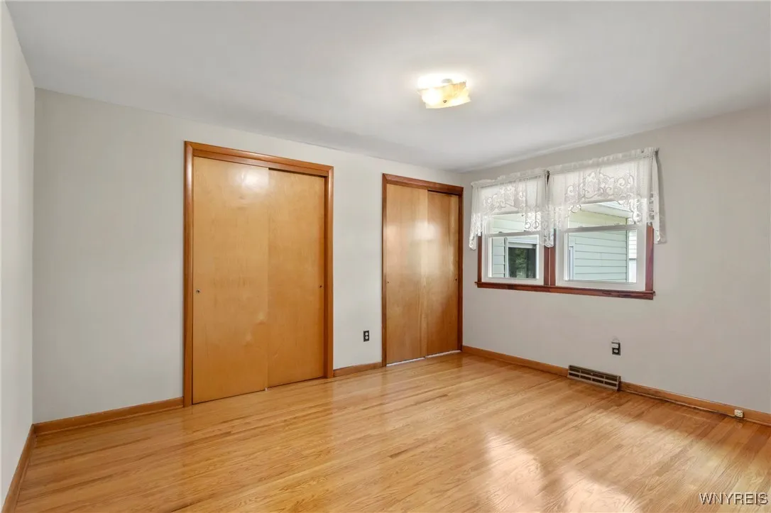 22 Carol Drive, West Seneca, New York 14224, West Seneca, New York 14224, 3 Bedrooms Bedrooms, 7 Rooms Rooms,2 BathroomsBathrooms,Residential,Closed,22 Carol Drive, West Seneca, New York 14224,B1615334