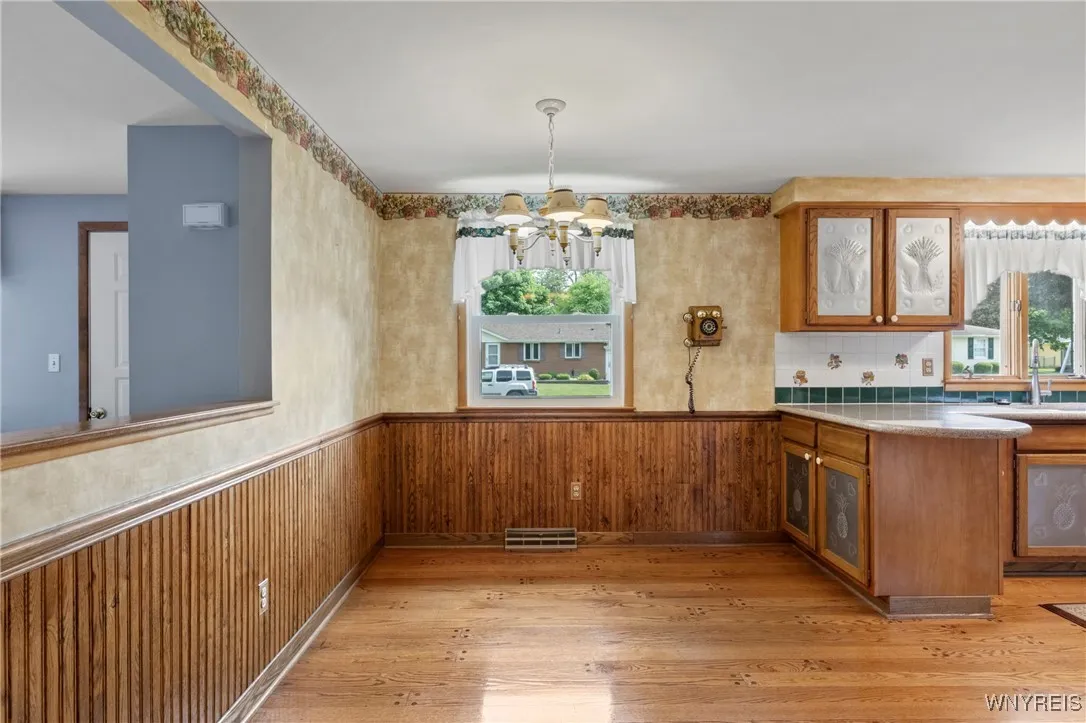 22 Carol Drive, West Seneca, New York 14224, West Seneca, New York 14224, 3 Bedrooms Bedrooms, 7 Rooms Rooms,2 BathroomsBathrooms,Residential,Closed,22 Carol Drive, West Seneca, New York 14224,B1615334