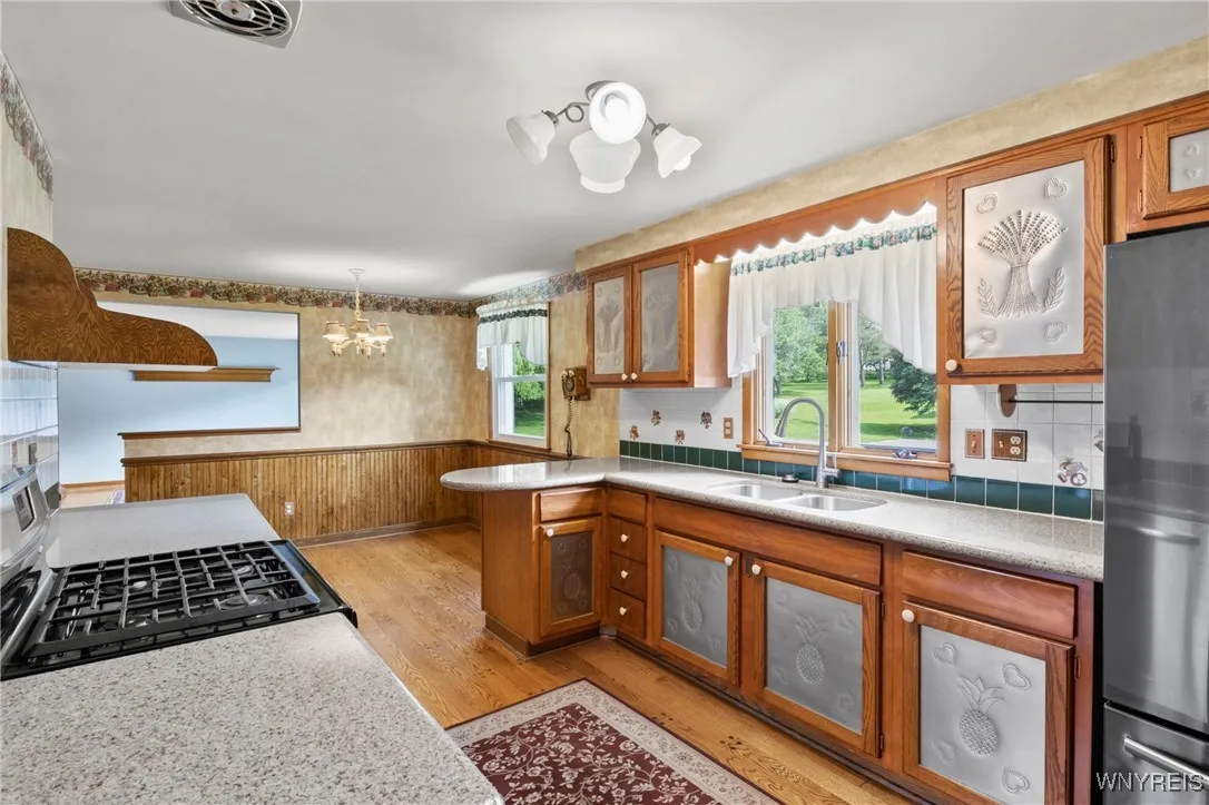 22 Carol Drive, West Seneca, New York 14224, West Seneca, New York 14224, 3 Bedrooms Bedrooms, 7 Rooms Rooms,2 BathroomsBathrooms,Residential,Closed,22 Carol Drive, West Seneca, New York 14224,B1615334
