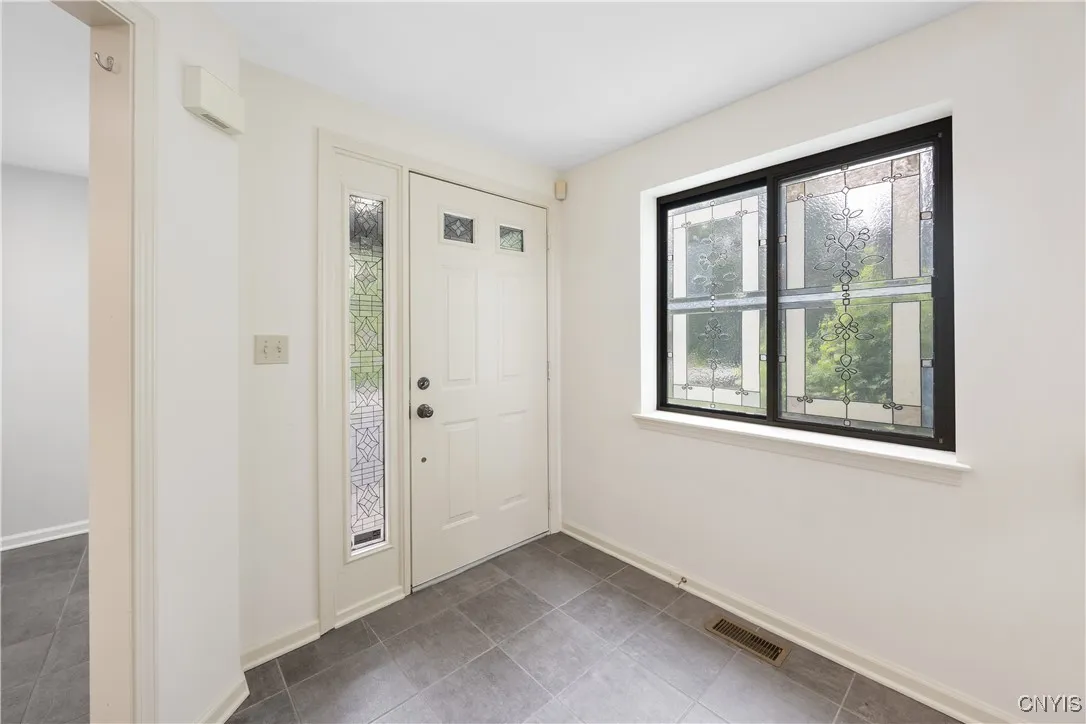 4797 Huntwood, Manlius, New York 13104, Manlius, New York 13104, 2 Bedrooms Bedrooms, 8 Rooms Rooms,1 BathroomBathrooms,Residential,Closed,4797 Huntwood, Manlius, New York 13104,0,S1610724