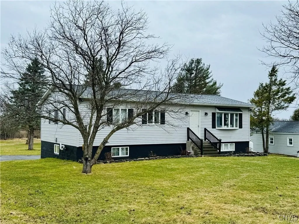 25054 Rt-12, Watertown-town, New York 13601, Watertown Town, New York 13601, 3 Bedrooms Bedrooms, 9 Rooms Rooms,2 BathroomsBathrooms,Residential,Closed,25054 Rt-12, Watertown-town, New York 13601,0,S1615811