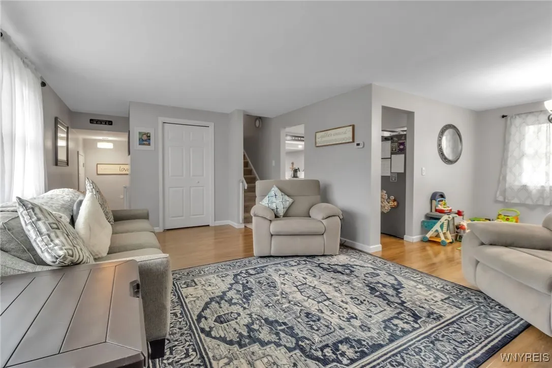 7180 Lincoln Avenue Extension, Lockport-town, New, Lockport Town, New York 14094, 3 Bedrooms Bedrooms, 7 Rooms Rooms,1 BathroomBathrooms,Residential,Closed,7180 Lincoln Avenue Extension, Lockport-town, New ,B1615806