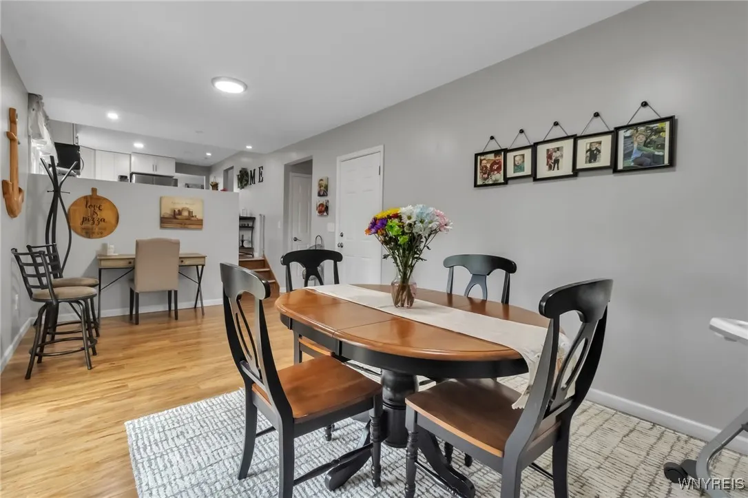 7180 Lincoln Avenue Extension, Lockport-town, New, Lockport Town, New York 14094, 3 Bedrooms Bedrooms, 7 Rooms Rooms,1 BathroomBathrooms,Residential,Closed,7180 Lincoln Avenue Extension, Lockport-town, New ,B1615806