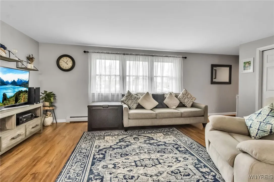 7180 Lincoln Avenue Extension, Lockport-town, New, Lockport Town, New York 14094, 3 Bedrooms Bedrooms, 7 Rooms Rooms,1 BathroomBathrooms,Residential,Closed,7180 Lincoln Avenue Extension, Lockport-town, New ,B1615806