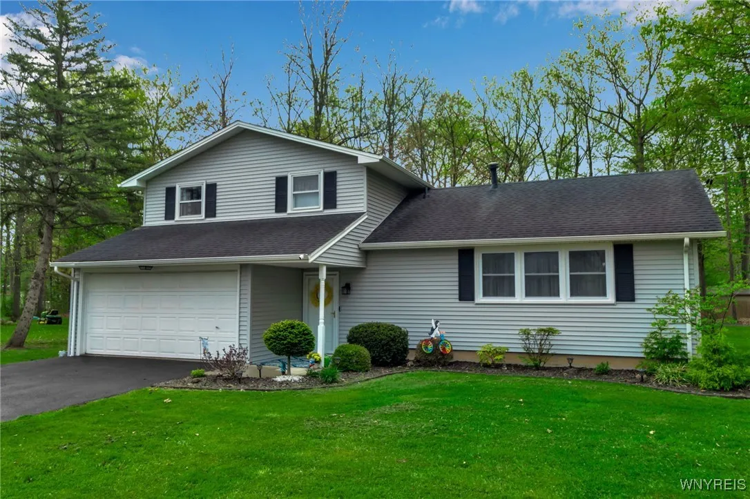 7180 Lincoln Avenue Extension, Lockport-town, New, Lockport Town, New York 14094, 3 Bedrooms Bedrooms, 7 Rooms Rooms,1 BathroomBathrooms,Residential,Closed,7180 Lincoln Avenue Extension, Lockport-town, New ,B1615806
