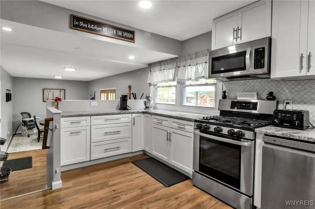 7180 Lincoln Avenue Extension, Lockport-town, New, Lockport Town, New York 14094, 3 Bedrooms Bedrooms, 7 Rooms Rooms,1 BathroomBathrooms,Residential,Closed,7180 Lincoln Avenue Extension, Lockport-town, New ,B1615806