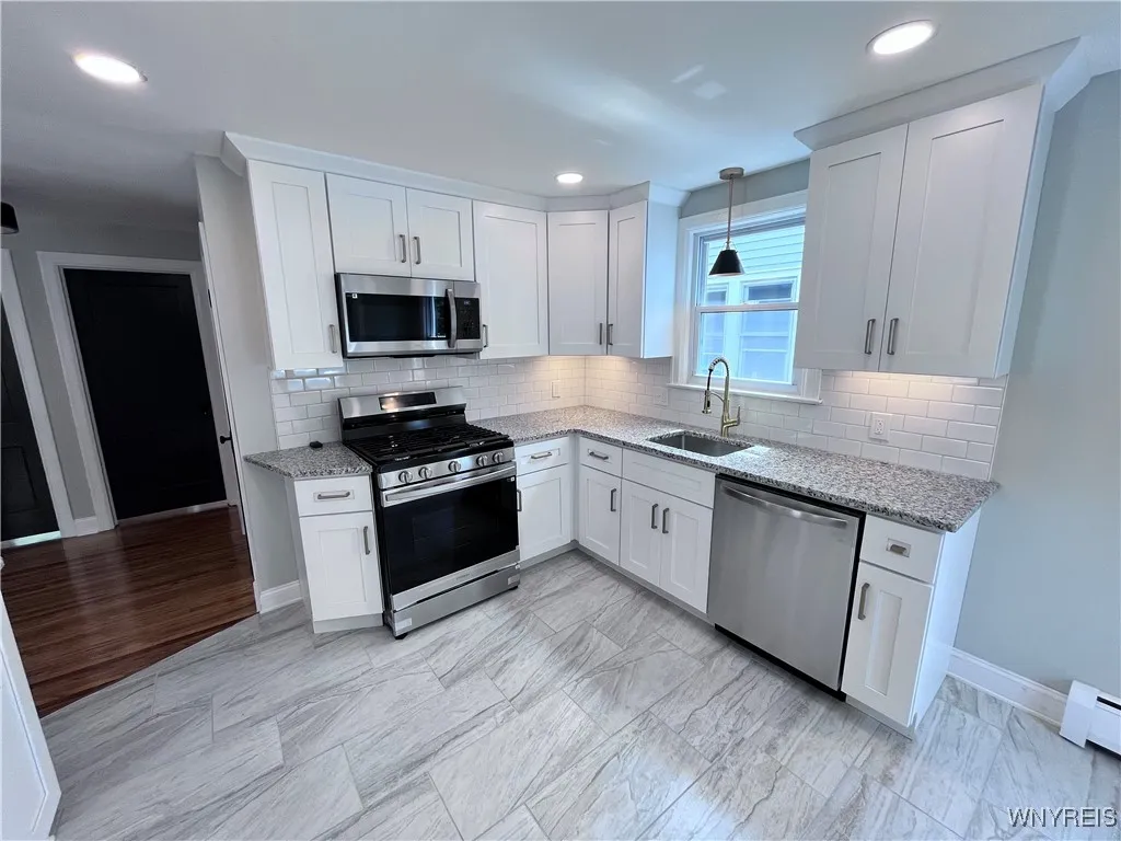 69 Albemarle Street, Buffalo, New York 14207, Buffalo, New York 14207, 4 Bedrooms Bedrooms, 8 Rooms Rooms,1 BathroomBathrooms,Residential,Closed,69 Albemarle Street, Buffalo, New York 14207,0,B1615707