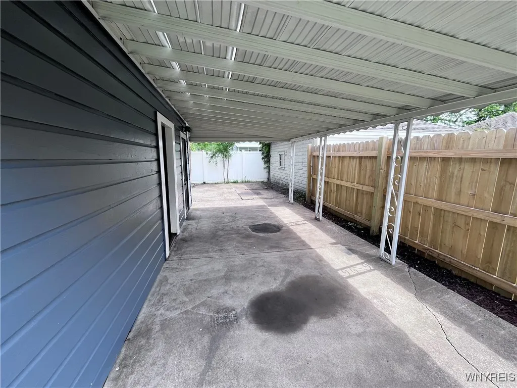 69 Albemarle Street, Buffalo, New York 14207, Buffalo, New York 14207, 4 Bedrooms Bedrooms, 8 Rooms Rooms,1 BathroomBathrooms,Residential,Closed,69 Albemarle Street, Buffalo, New York 14207,0,B1615707