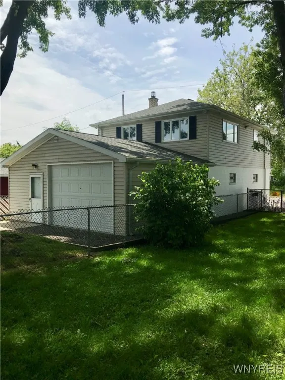 41 Wisconsin Place, Buffalo, New York 14211, Buffalo, New York 14211, 2 Bedrooms Bedrooms, 5 Rooms Rooms,1 BathroomBathrooms,Residential,Closed,41 Wisconsin Place, Buffalo, New York 14211,0,B1615614