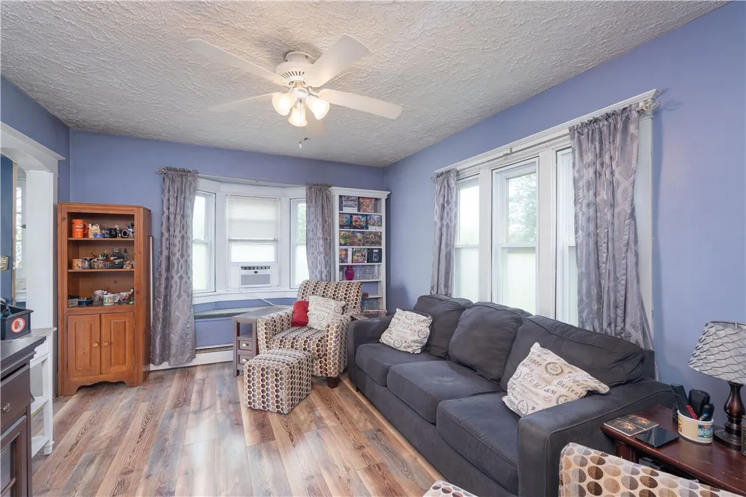 1836 Us Route 20, Seneca Falls, New York 13148, Seneca Falls, New York 13148, 4 Bedrooms Bedrooms, 7 Rooms Rooms,2 BathroomsBathrooms,Residential,Closed,1836 Us Route 20, Seneca Falls, New York 13148,0,R1615817