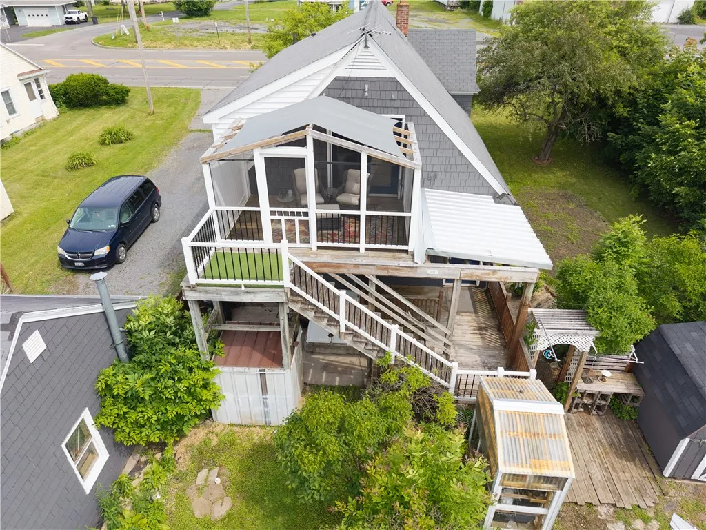 1836 Us Route 20, Seneca Falls, New York 13148, Seneca Falls, New York 13148, 4 Bedrooms Bedrooms, 7 Rooms Rooms,2 BathroomsBathrooms,Residential,Closed,1836 Us Route 20, Seneca Falls, New York 13148,0,R1615817