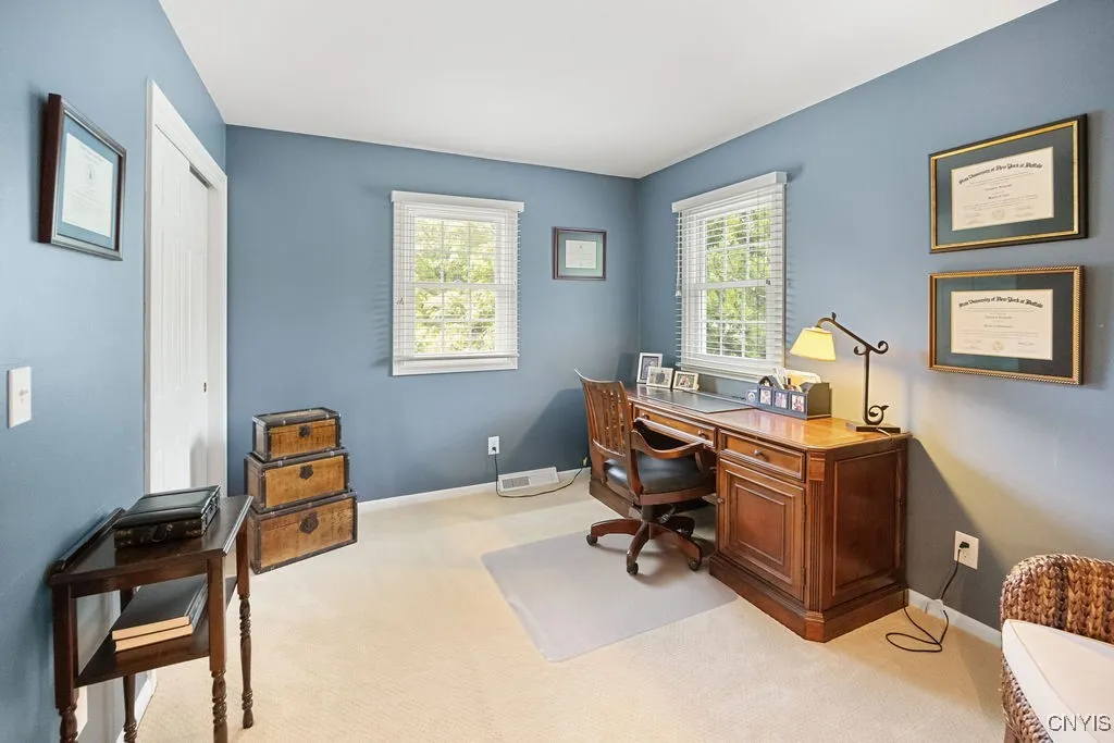 8403 Woodbox Road, Manlius, New York 13104, Manlius, New York 13104, 4 Bedrooms Bedrooms, 9 Rooms Rooms,2 BathroomsBathrooms,Residential,Closed,8403 Woodbox Road, Manlius, New York 13104,0,S1615094