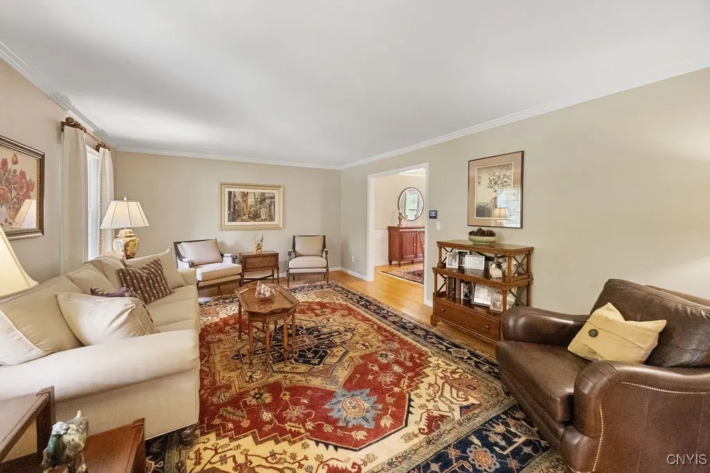 8403 Woodbox Road, Manlius, New York 13104, Manlius, New York 13104, 4 Bedrooms Bedrooms, 9 Rooms Rooms,2 BathroomsBathrooms,Residential,Closed,8403 Woodbox Road, Manlius, New York 13104,0,S1615094