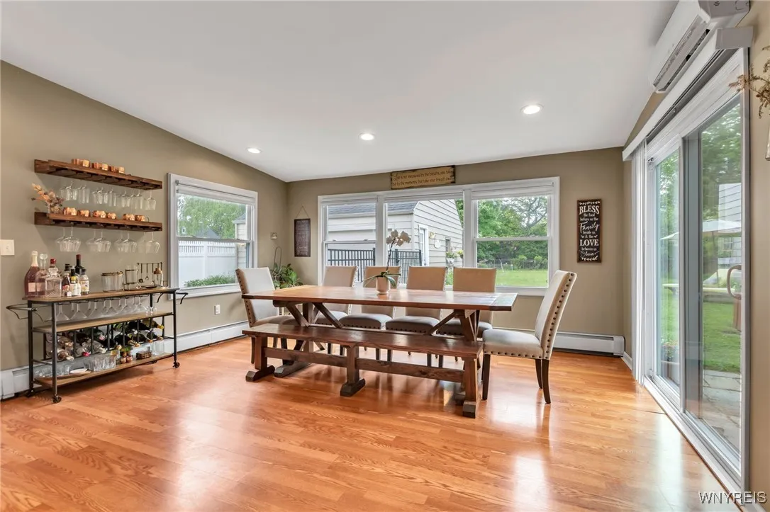 182 Reist Street, Amherst, New York 14221, Amherst, New York 14221, 3 Bedrooms Bedrooms, 6 Rooms Rooms,2 BathroomsBathrooms,Residential,Closed,182 Reist Street, Amherst, New York 14221,B1615927