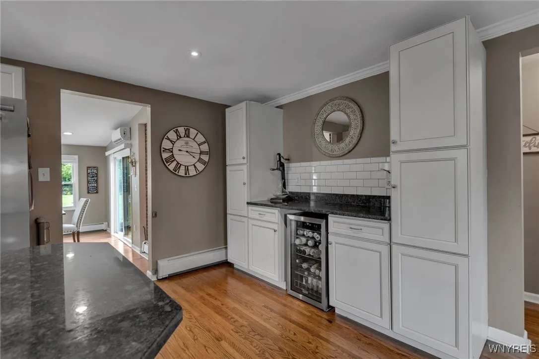 182 Reist Street, Amherst, New York 14221, Amherst, New York 14221, 3 Bedrooms Bedrooms, 6 Rooms Rooms,2 BathroomsBathrooms,Residential,Closed,182 Reist Street, Amherst, New York 14221,B1615927