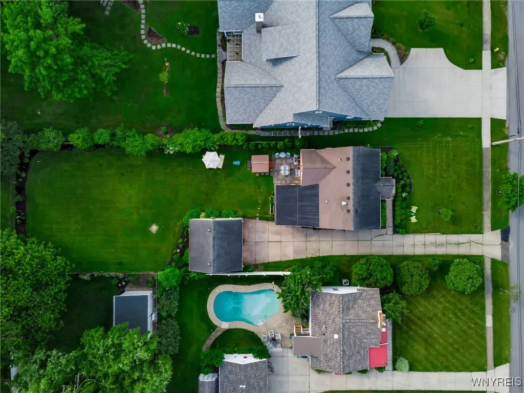 182 Reist Street, Amherst, New York 14221, Amherst, New York 14221, 3 Bedrooms Bedrooms, 6 Rooms Rooms,2 BathroomsBathrooms,Residential,Closed,182 Reist Street, Amherst, New York 14221,B1615927
