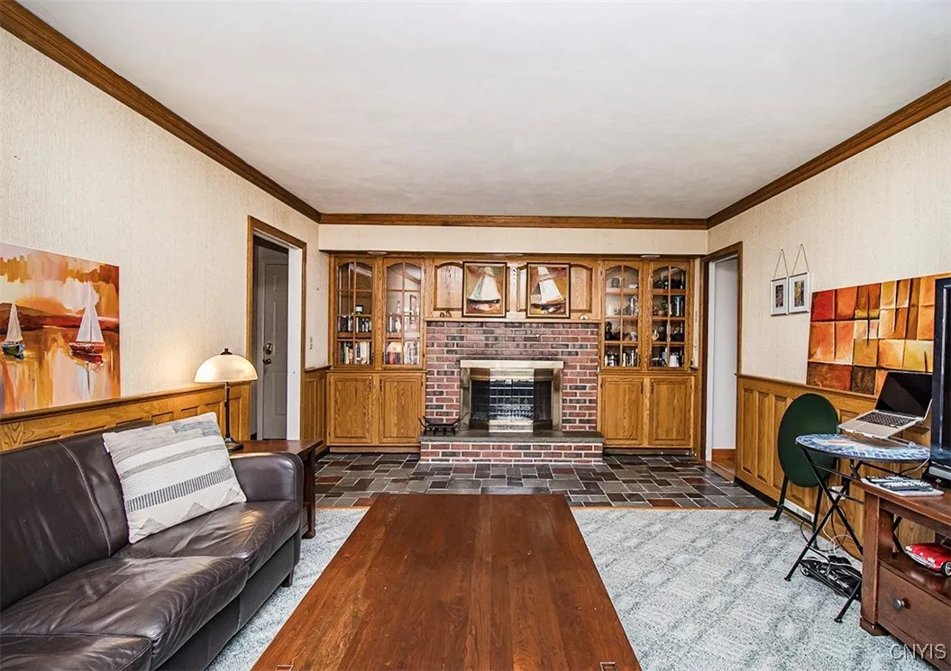 8357 Vassar Drive, Manlius, New York 13104, Manlius, New York 13104, 4 Bedrooms Bedrooms, 12 Rooms Rooms,2 BathroomsBathrooms,Residential,Closed,8357 Vassar Drive, Manlius, New York 13104,0,S1610495