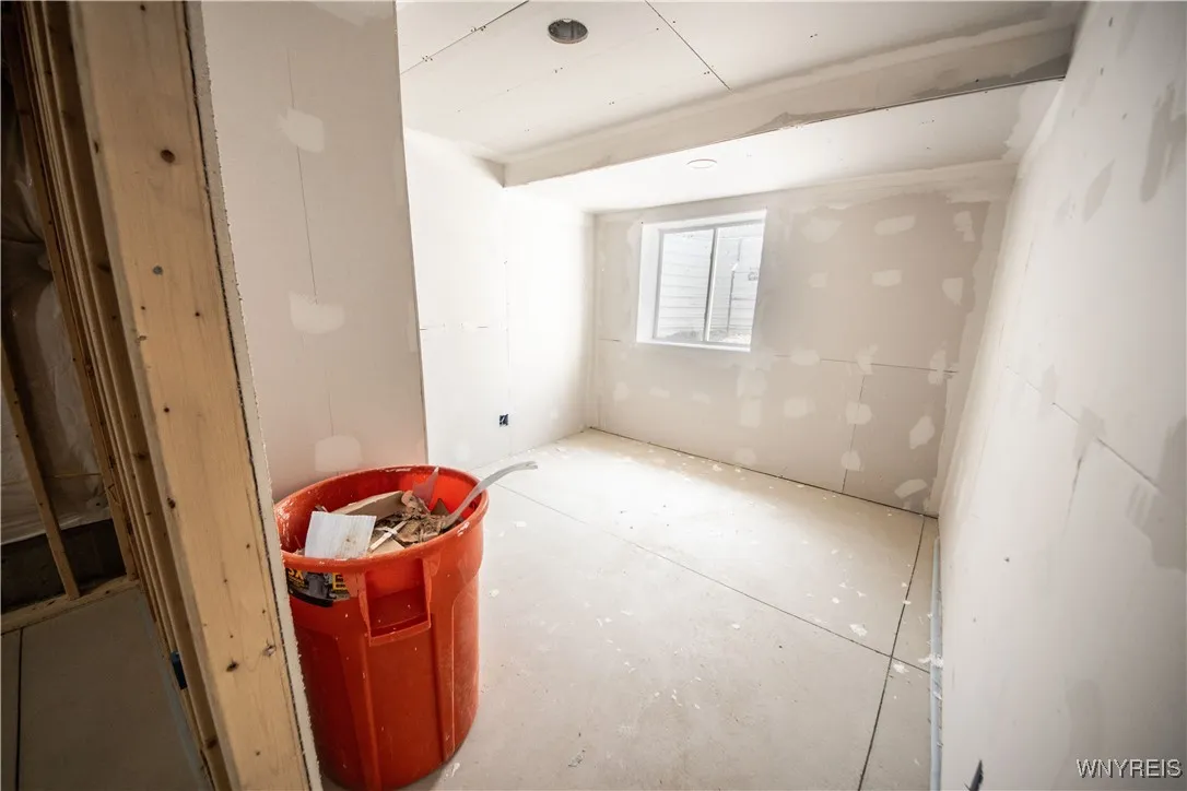 510 Limestone Court, Grand Island, New York 14072, Grand Island, New York 14072, 4 Bedrooms Bedrooms, 8 Rooms Rooms,2 BathroomsBathrooms,Residential,For Sale,510 Limestone Court, Grand Island, New York 14072,B1615826