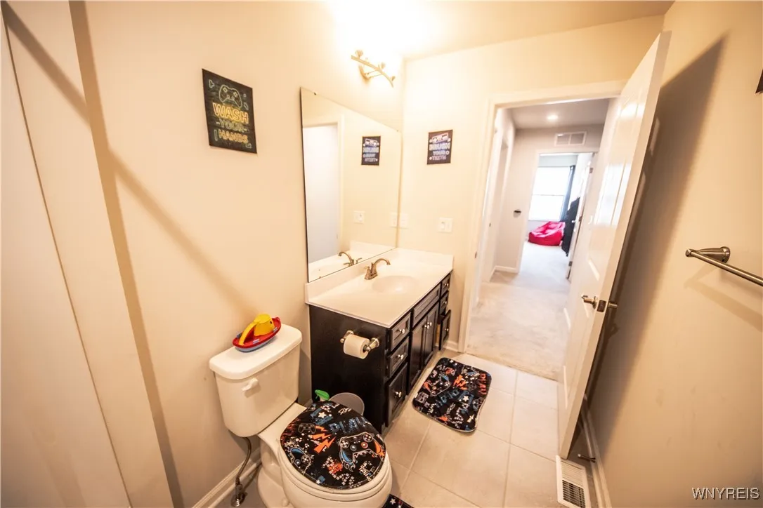 510 Limestone Court, Grand Island, New York 14072, Grand Island, New York 14072, 4 Bedrooms Bedrooms, 8 Rooms Rooms,2 BathroomsBathrooms,Residential,For Sale,510 Limestone Court, Grand Island, New York 14072,B1615826