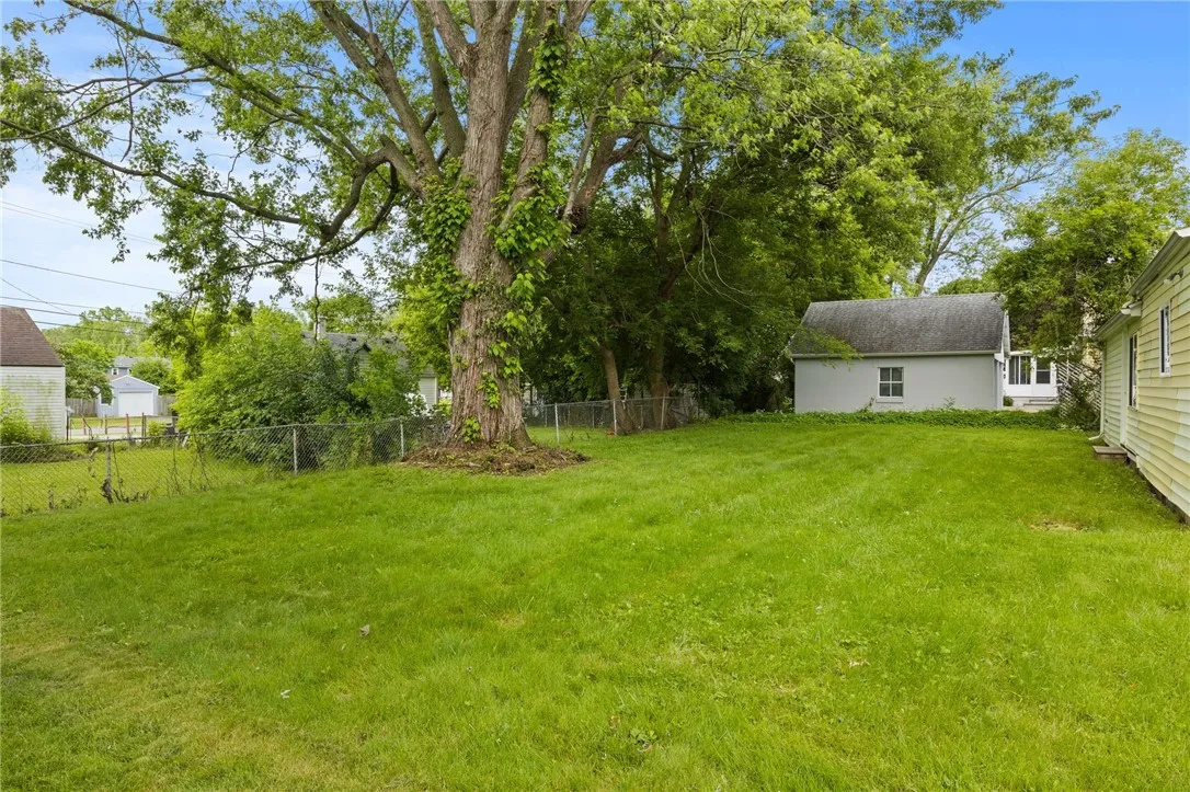 213 Auburn Avenue, Gates, New York 14606, Gates, New York 14606, 3 Bedrooms Bedrooms, 6 Rooms Rooms,1 BathroomBathrooms,Residential,Closed,213 Auburn Avenue, Gates, New York 14606,0,R1615897