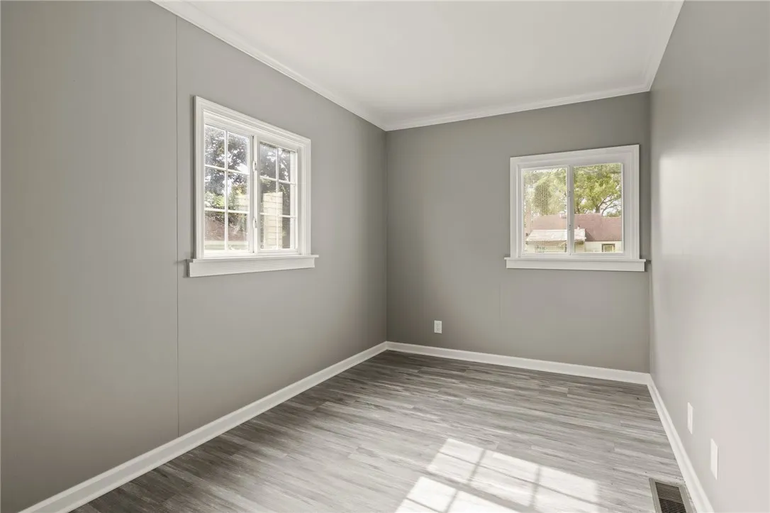 213 Auburn Avenue, Gates, New York 14606, Gates, New York 14606, 3 Bedrooms Bedrooms, 6 Rooms Rooms,1 BathroomBathrooms,Residential,Closed,213 Auburn Avenue, Gates, New York 14606,0,R1615897