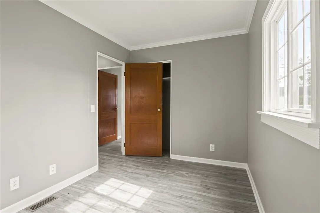 213 Auburn Avenue, Gates, New York 14606, Gates, New York 14606, 3 Bedrooms Bedrooms, 6 Rooms Rooms,1 BathroomBathrooms,Residential,Closed,213 Auburn Avenue, Gates, New York 14606,0,R1615897